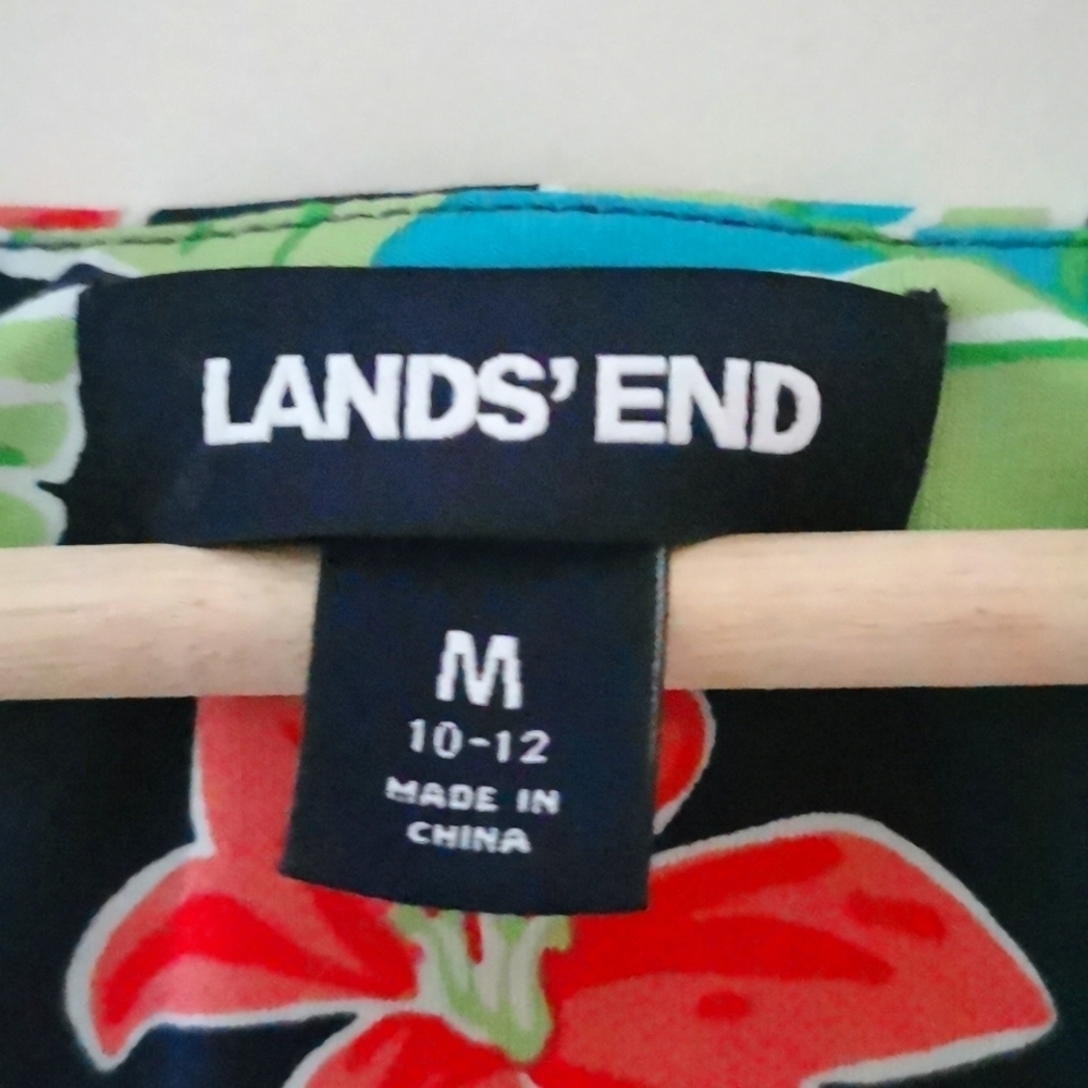 Lands' End Hawaiian floral sleeveless stretch crisscross dress. Size Medium. EUC - Picture 4 of 5